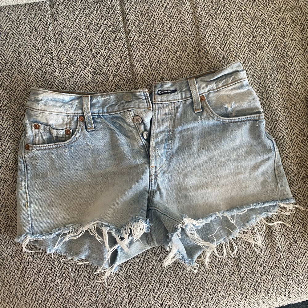 Levi Denim Frayed Hem Women's Shorts